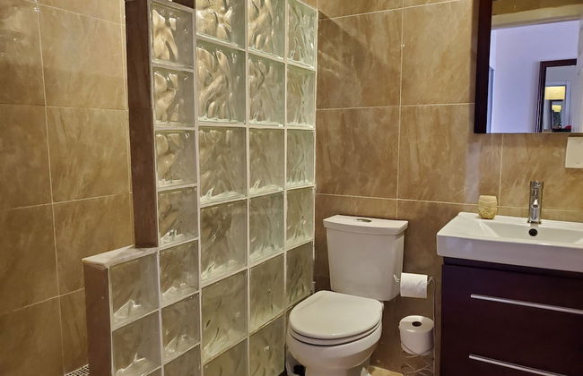 Villa Indigo 1BR in Private Gated Estate - Photo 12