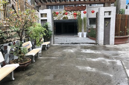 Photo 3 - Anh Tri Flower Apartment