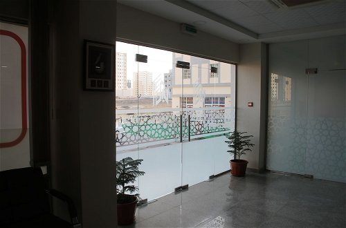 Photo 2 - AlShahba Hotel Apartments