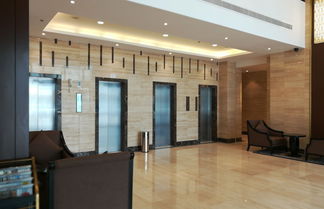 Photo 2 - City Park Hotel Apartments