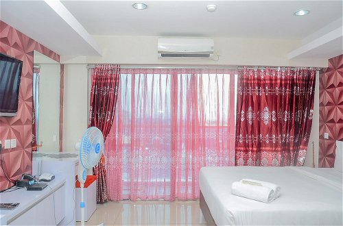 Photo 13 - Best and Strategic Studio at Tamansari The Hive Apartment