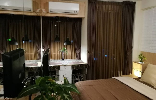 Pleasant Tifolia Studio Cozy Room In Kelapa Gading - Foto 2