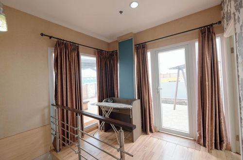 Photo 3 - Spacious Pent House 3BR at Sunter Park View Apartment