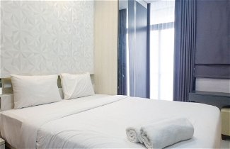 Foto 3 - Stylish Studio Apartment Connected to Ciputra World Mall at The Vertu