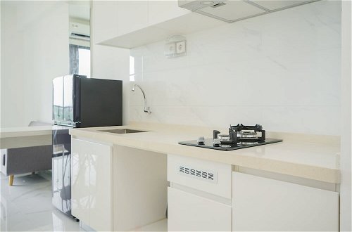 Foto 9 - Fully Furnished With Modern Design 2Br At Sky House Bsd Apartment