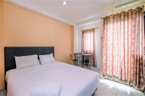 Photo 2 - Cozy Stay Studio At Kebagusan City Apartment