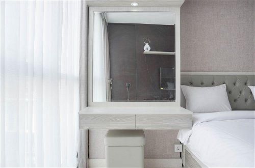 Photo 5 - Stunning And Comfy 1Br At Ciputra World 2 Apartment