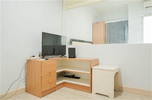 Photo 4 - Cozy and Simply Studio Titanium Square Apartment