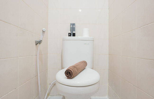 Cozy and Simply Studio Titanium Square Apartment - Foto 10