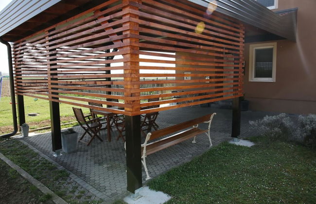 Lux Living Apartment Budic - Photo 26