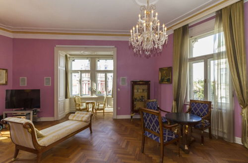 Foto 22 - Filip Palace Luxurious Apartment