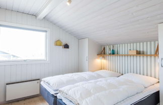 Photo 2 - 5 Person Holiday Home in Hvide Sande