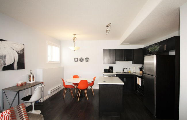 Elegant Suite - Photo 6