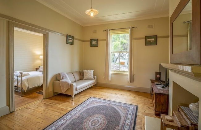 Steele Point Cottage - Photo 5