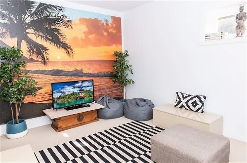Photo 1 - Bondi Beach Gorgeous Apartment H323