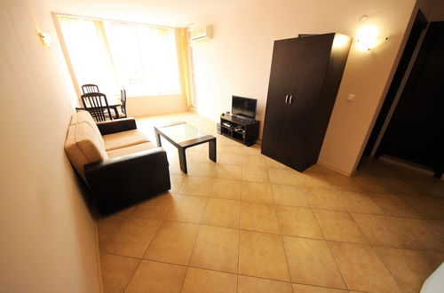 Photo 7 - Menada Sunset Beach 4 Apartments