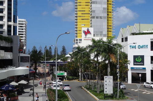 Photo 68 - Broadbeach Travel Inn Apartments