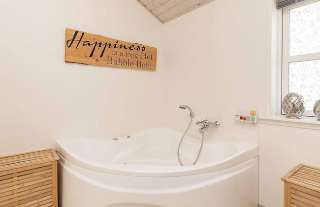 Stunning Holiday Home in Hirtshals with Hot Tub - Foto 25