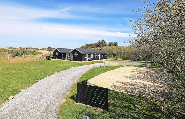 Stunning Holiday Home in Hirtshals with Hot Tub - Foto 32