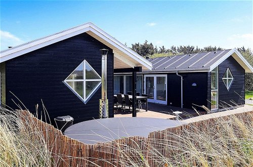 Foto 21 - Stunning Holiday Home in Hirtshals with Hot Tub
