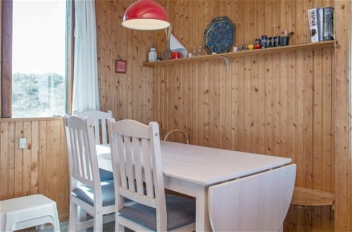Foto 8 - 6 Person Holiday Home in Henne