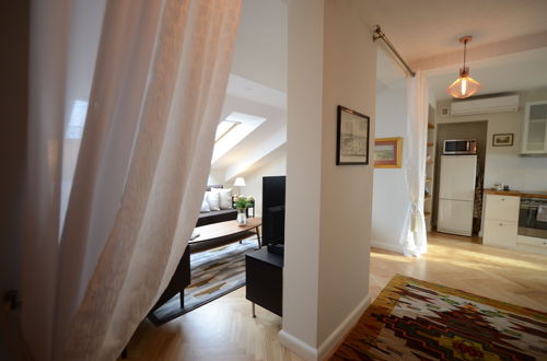 Foto 42 - Crystal Suites Old Town