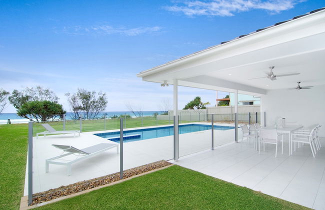 Sentosa at Tugun Beachfront Holiday Home - Foto 1