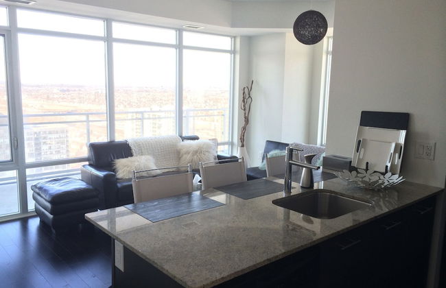 Square One Luxury Furnished Suite - Foto 1
