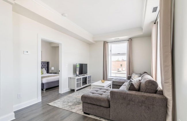 Luxury Rideau Apartments 2bdp6nobalcony1queen2twin - Photo 15