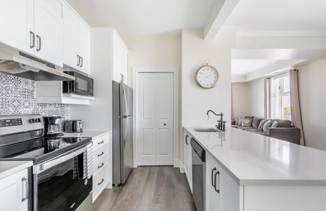 Luxury Rideau Apartments 2bdp6nobalcony1queen2twin - Photo 8