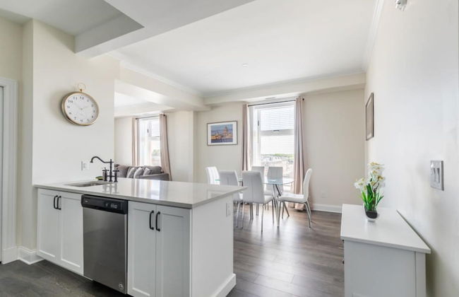 Luxury Rideau Apartments 2bdp6nobalcony1queen2twin - Photo 10