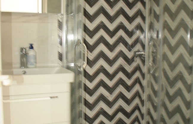 Beautiful Sea View Apartment - Photo 14