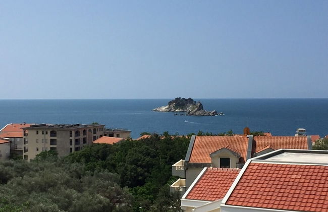Beautiful Sea View Apartment - Photo 19