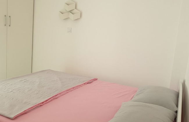 Beautiful Sea View Apartment - Photo 2