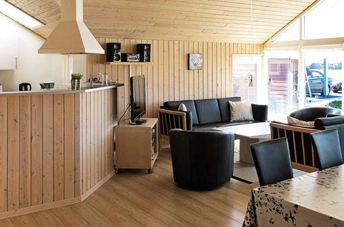 Photo 12 - Restful Holiday Home in Idestrup near Sea