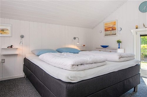 Photo 2 - Captivating Holiday Home in Ulfborg near Sea