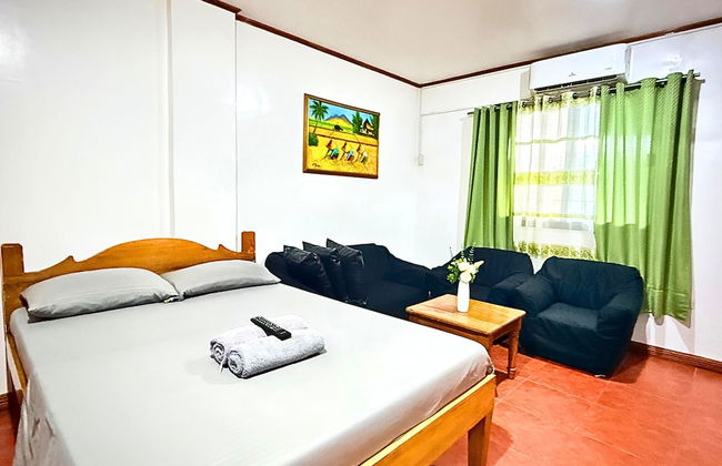 BADLADZ Staycation Condos - Foto 7