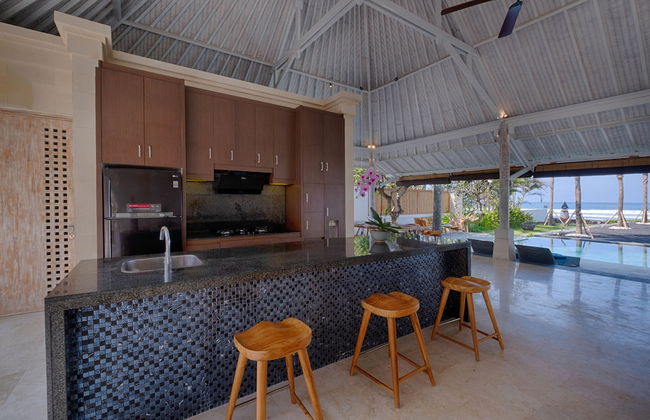 Kutus Kutus Saba Beach Villa - Foto 11