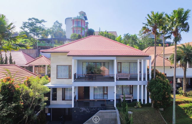 Kirei Mountain View 7BR Villa with a Private Pool - Foto 36