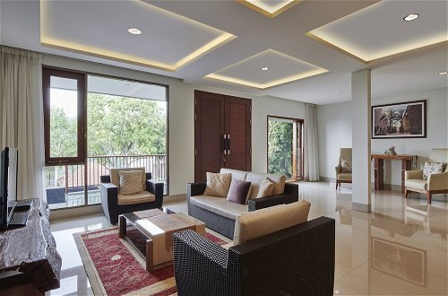 Photo 2 - Kencana Villa 7 Bedrooms with a Private Pool
