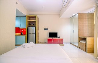 Foto 2 - Simple And Comfy Studio Room At Tamansari Sudirman Apartment