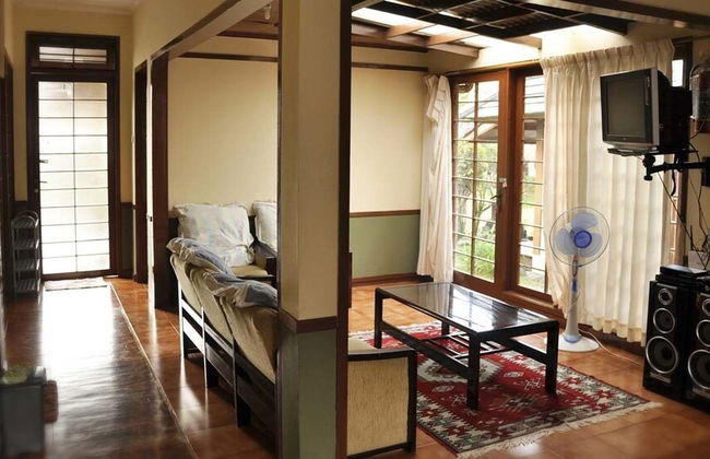 Villa Kota Bunga Ade - Foto 46