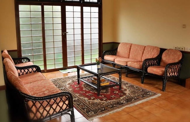 Villa Kota Bunga Ade - Foto 44