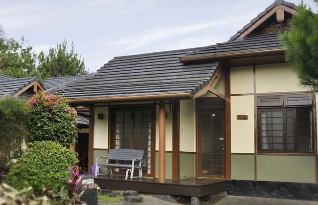 Villa Kota Bunga Ade - Foto 1