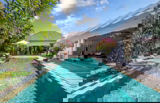 Foto 1 - Elegant Private Villa, 3 BR, Seminyak With Staff