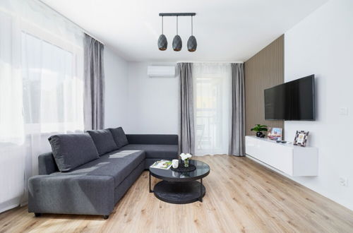 Photo 11 - Apartment Bronowicka by Renters