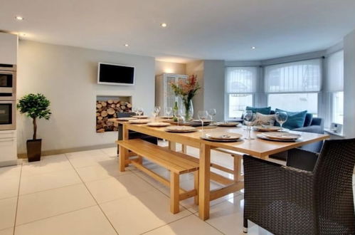 Photo 14 - A Large, Beautifully Styled Home in Brighton Sleeps12