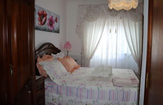 Photo 2 - Apartment, With Full Kitchen, Bedroom With Double bed and Bathroom,