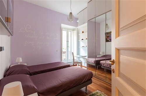 Photo 4 - Luxury Trevi Apartment