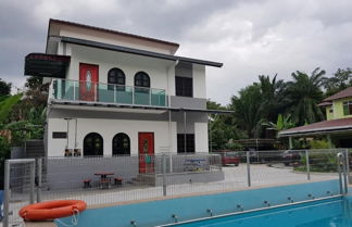 Photo 1 - Mri Homestay Sg Buloh - 3 Br House on First Floor With Centralised Pool